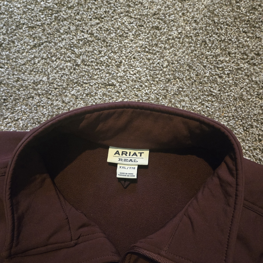 Ariat Burgundy Softshell Jacket - Picture 3 of 4